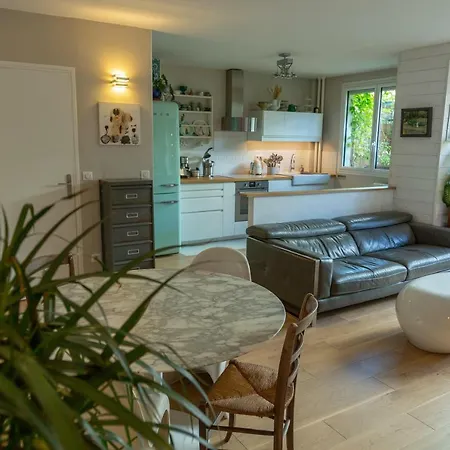 Apartment ✹ For 4 People With A Nice Terrace ✹ *